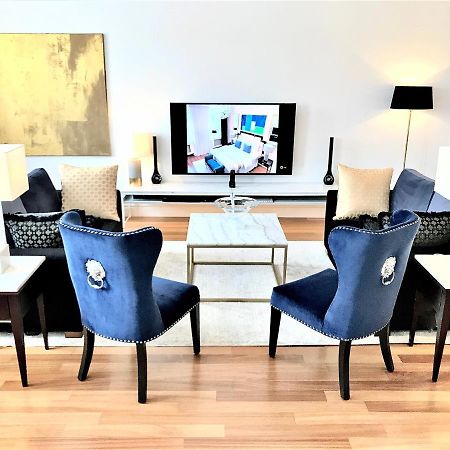 Luxury Suites & Apartments Mondrian Market Square II Warsaw Luaran gambar