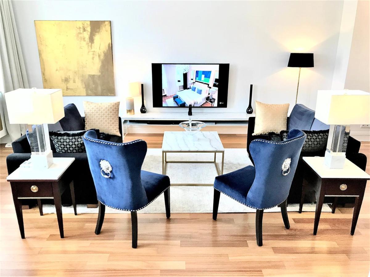 Luxury Suites & Apartments Mondrian Market Square II Warsaw Luaran gambar