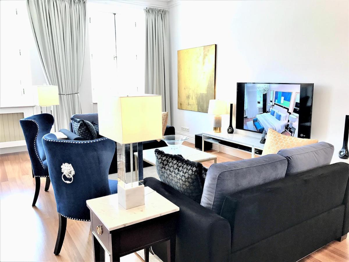 Luxury Suites & Apartments Mondrian Market Square II Warsaw Luaran gambar