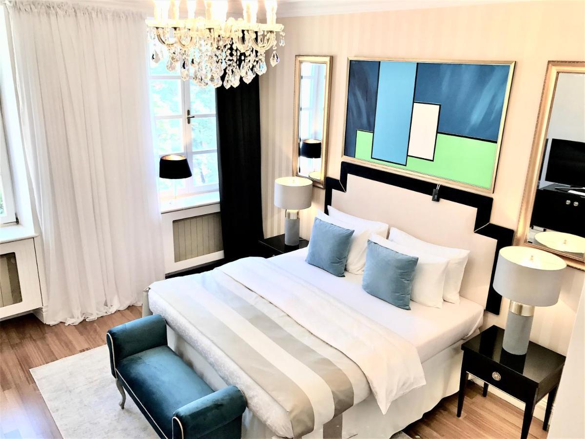 Luxury Suites & Apartments Mondrian Market Square II Warsaw Luaran gambar