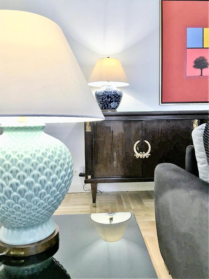 Luxury Suites & Apartments Mondrian Market Square II Warsaw Luaran gambar