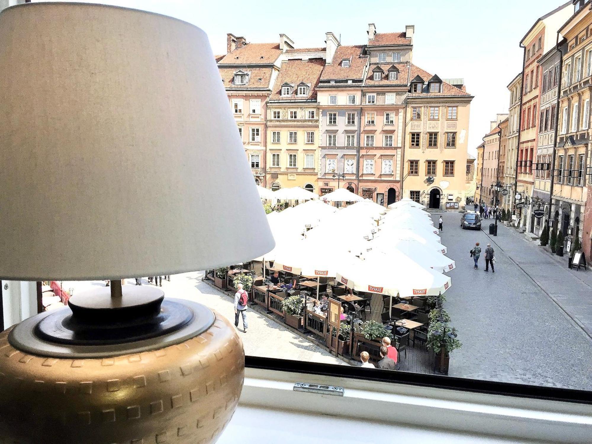 Luxury Suites & Apartments Mondrian Market Square II Warsaw Bilik gambar